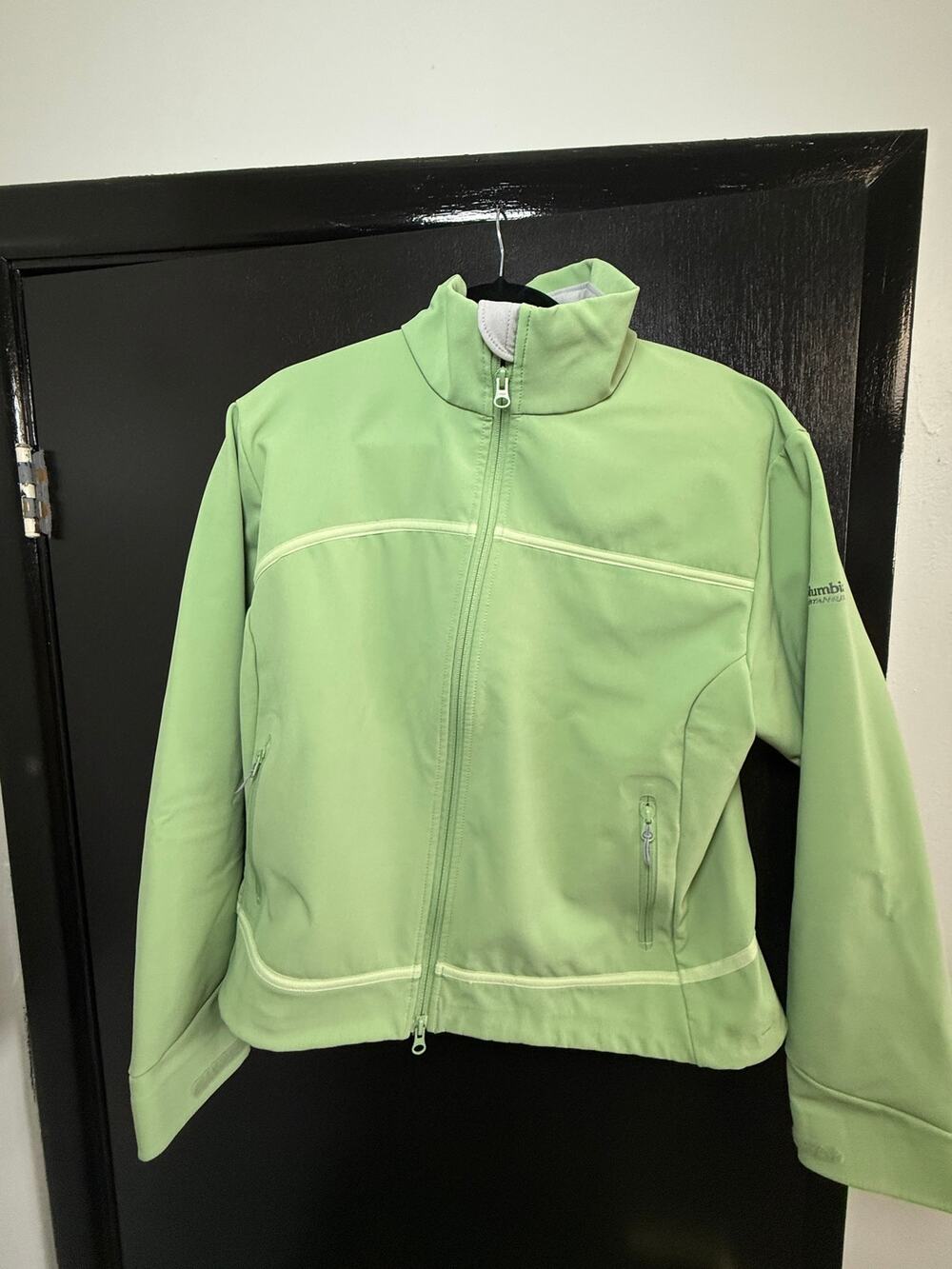 Columbia Titanium Women’s XL Green Softshell Jacket Full Zip Outdoor Y2K